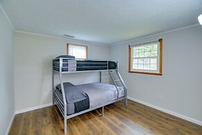 Bluefield Home w/ Covered Deck - Near Parks!
