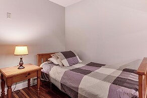 Bartlett Vacation Rental w/ Wraparound Deck!