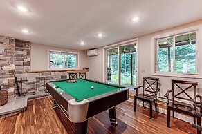 Bartlett Vacation Rental w/ Wraparound Deck!