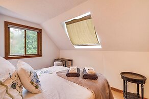 Bartlett Vacation Rental w/ Wraparound Deck!