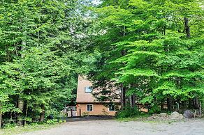 Bartlett Vacation Rental w/ Wraparound Deck!