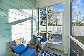 Beaufort Townhome w/ Game Room: 8 Mi to Beaches!