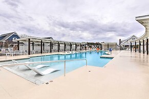 Beaufort Townhome w/ Game Room: 8 Mi to Beaches!