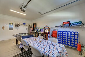 Beaufort Townhome w/ Game Room: 8 Mi to Beaches!