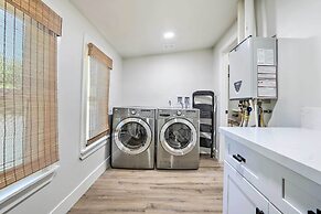 Boho-chic Folsom Retreat: Walkable Location!