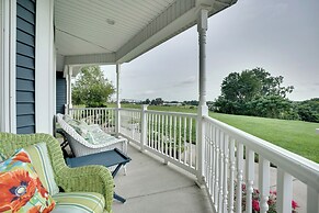 Blue Birds Perch: Stunning Home on Private Hilltop