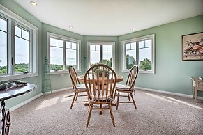 Blue Birds Perch: Stunning Home on Private Hilltop