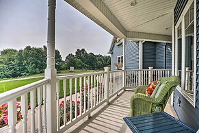Blue Birds Perch: Stunning Home on Private Hilltop