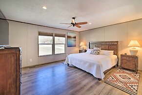 Close to Marinas: Bernice Home w/ Large Yard