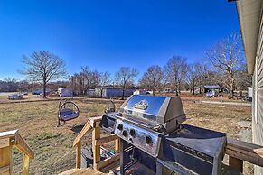 Close to Marinas: Bernice Home w/ Large Yard