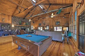 Waterfront Deck: Home on Ouachita River!