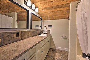 Waterfront Deck: Home on Ouachita River!