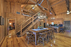 Waterfront Deck: Home on Ouachita River!