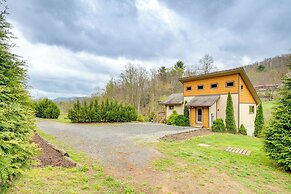 Sawyers Cabin w/ Hot Tub in Blue Ridge Mtns!