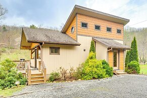 Sawyers Cabin w/ Hot Tub in Blue Ridge Mtns!