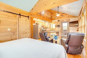 Sawyers Cabin w/ Hot Tub in Blue Ridge Mtns!