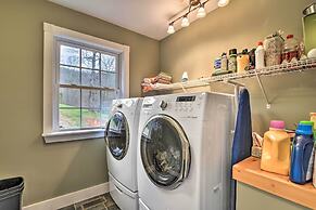 Mountain-view Franklin Retreat: Near Hiking!