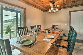 Mountain-view Franklin Retreat: Near Hiking!