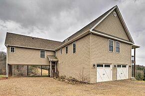 Mountain-view Franklin Retreat: Near Hiking!