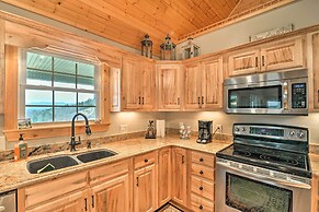 Mountain-view Franklin Retreat: Near Hiking!