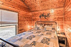 Charming New Bern Log Cabin - Pets Welcome!