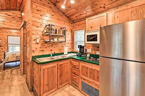 Charming New Bern Log Cabin - Pets Welcome!