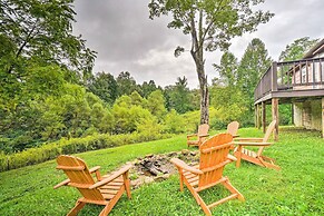 Charming Jamestown Cabin w/ Large Backyard!