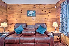 Charming Jamestown Cabin w/ Large Backyard!