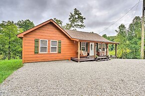 Charming Jamestown Cabin w/ Large Backyard!