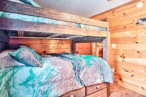 Charming Jamestown Cabin w/ Large Backyard!