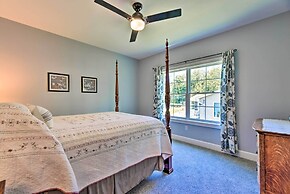 Charming Lake Erie Getaway: Walk to Beach!