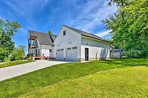 Charming Lake Erie Getaway: Walk to Beach!