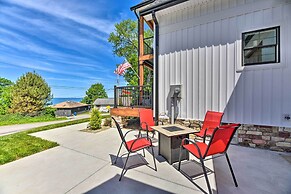 Charming Lake Erie Getaway: Walk to Beach!