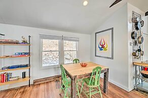 Chic Prattsville Studio w/ Private Hot Tub!