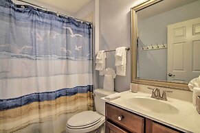 Great for Groups: Bayside Resort Home w/ Patio