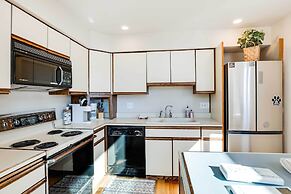 Colorado Retreat ~ 3 Mi to Cheyenne Mountain Zoo!