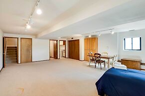 Colorado Retreat ~ 3 Mi to Cheyenne Mountain Zoo!