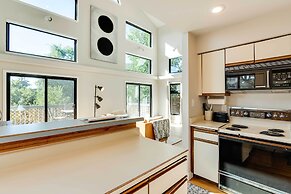 Colorado Retreat ~ 3 Mi to Cheyenne Mountain Zoo!