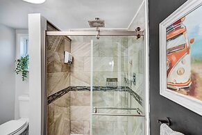 Chic Troy Home Near Downtown, 9 Mi to Albany!