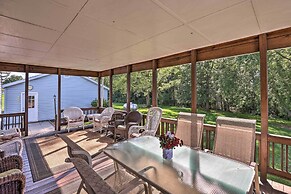 Charming Burdett Home With Grill, Gazebo + Yard