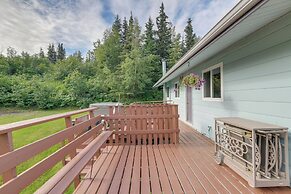 Cozy Anchorage Vacation Rental w/ Deck, Gas Grill