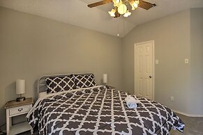 Convenient Allen Retreat, 2 Mi to Downtown!