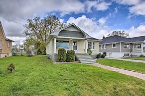 Convenient Preston Retreat w/ Private Yard!