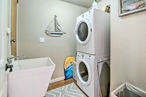 Coos Bay Retreat < 2 Mi to Marina & Casino!