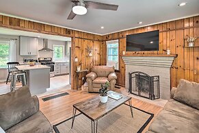 Cozy Arden Cottage, 2 Mi to Lake Julian Park!