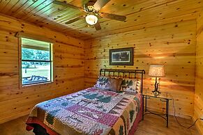 Dream Valley Mountain View Cabin w/ Covered Porch!