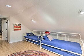 Tool Waterfront Home w/ Hot Tub & Fire Pit!