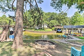 Tool Waterfront Home w/ Hot Tub & Fire Pit!