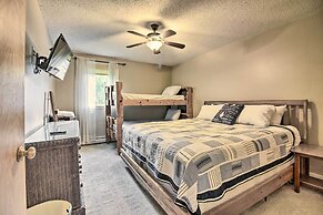 Cozy Condo w/ Magic Mountain Ski-in Access!