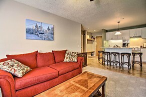 Cozy Condo w/ Magic Mountain Ski-in Access!